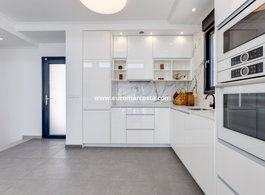 New Build - detached - La Mata