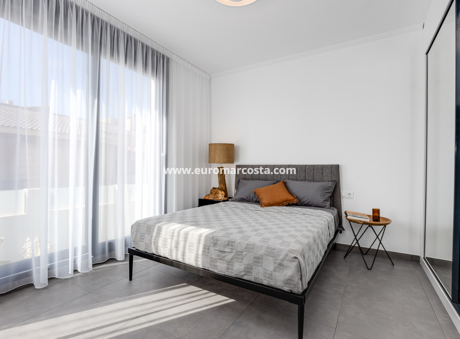 New Build - detached - La Mata