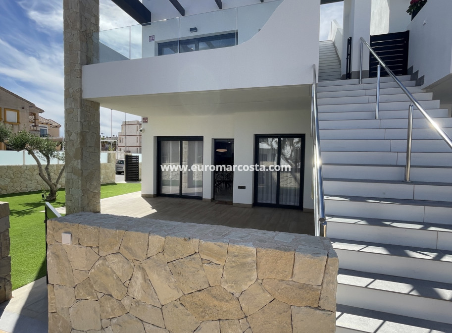 New Build - terraced - Torrevieja - TORREVIEJA