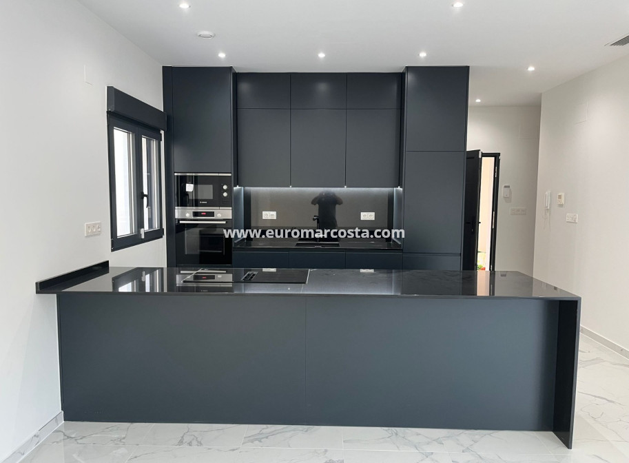 New Build - detached - La Romana