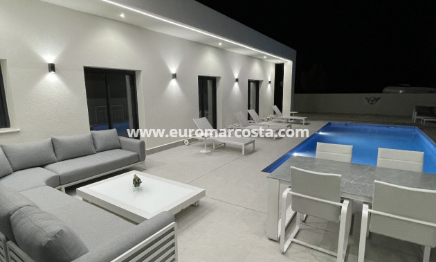 New Build - detached - La Romana