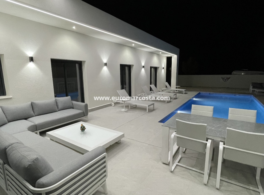 New Build - detached - La Romana