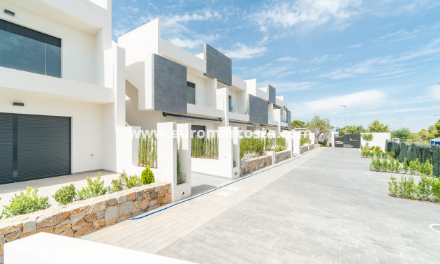 Nueva construcción  - low-bungalow - Torrevieja - TORREVIEJA