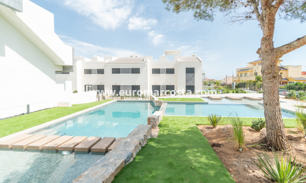 Nueva construcción  - low-bungalow - Torrevieja - TORREVIEJA