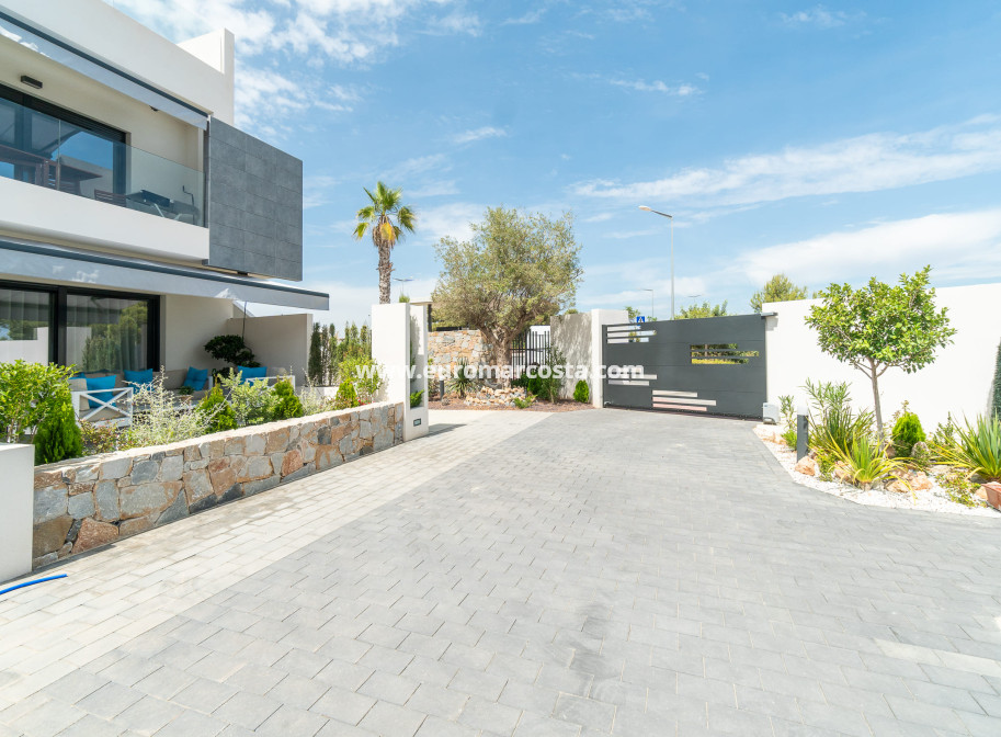 Nueva construcción  - low-bungalow - Torrevieja - TORREVIEJA