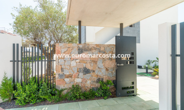 Nueva construcción  - low-bungalow - Torrevieja - TORREVIEJA