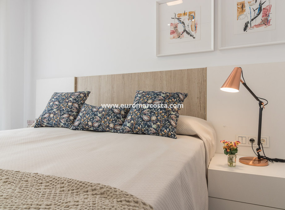 Nueva construcción  - low-bungalow - Torrevieja - TORREVIEJA