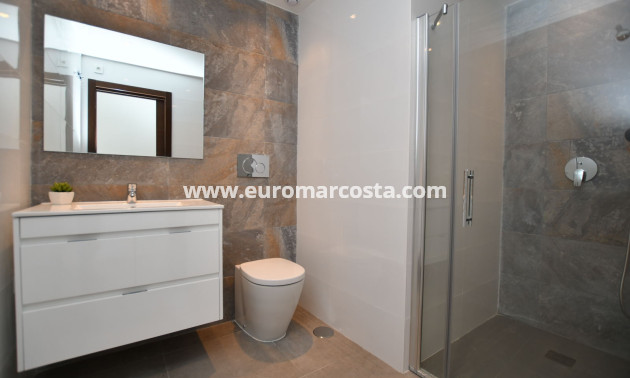 Neubauten - high-bungalow - San Miguel de Salinas