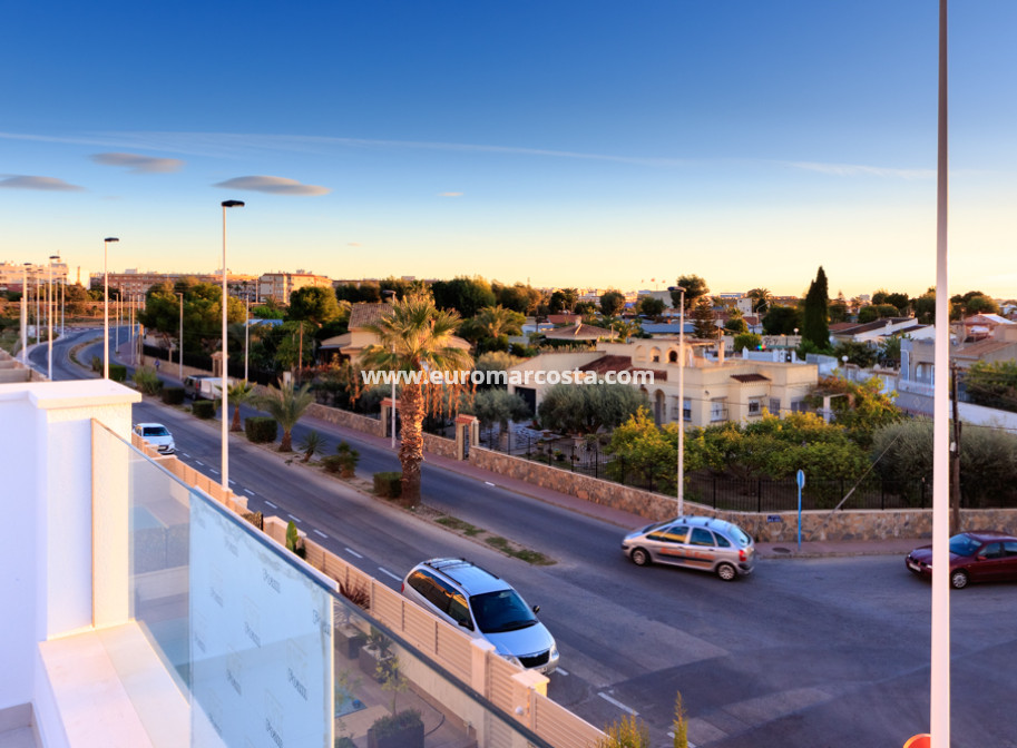 Nueva construcción  - terraced - Pilar de la Horadada