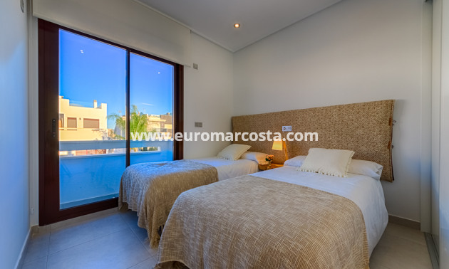 Nueva construcción  - terraced - Pilar de la Horadada