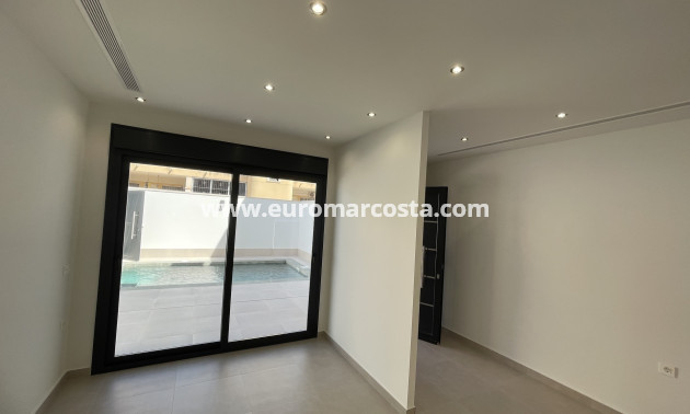 Nueva construcción  - detached - Almoradi - Formentera del Segura