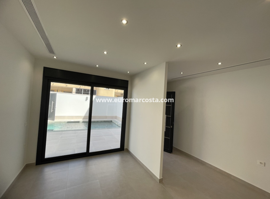 Nueva construcción  - detached - Almoradi - Formentera del Segura