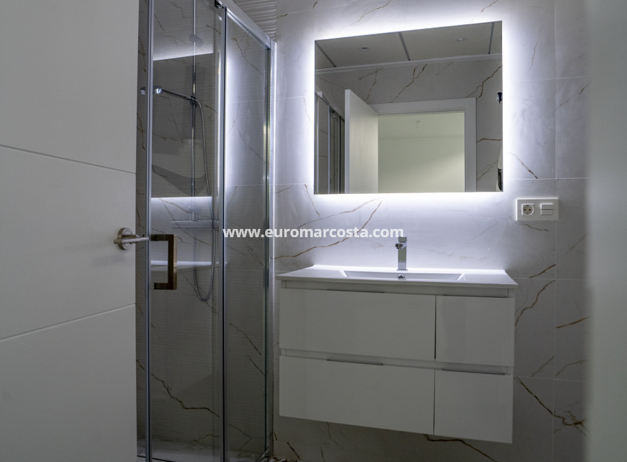 New Build - detached - Coloma