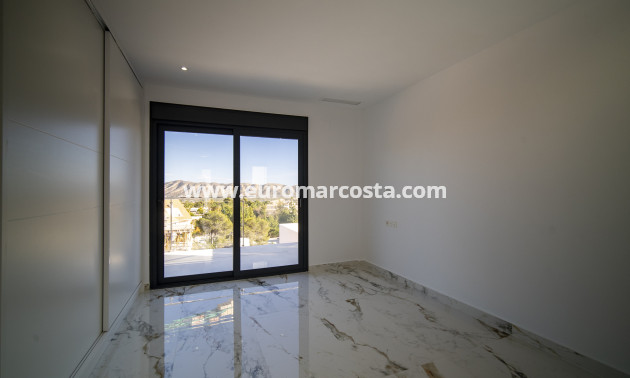 New Build - detached - Coloma