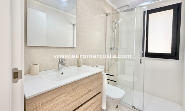 Neubauten - low-bungalow - Cox