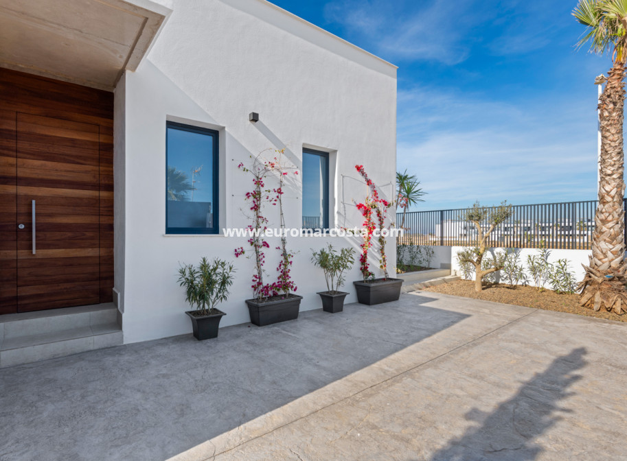 New Build - detached - Mar de Cristal