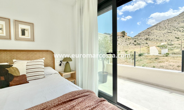 New Build - terraced - Cox