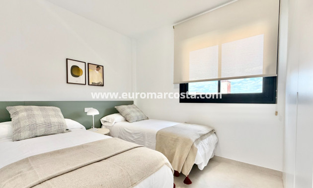 New Build - terraced - Cox