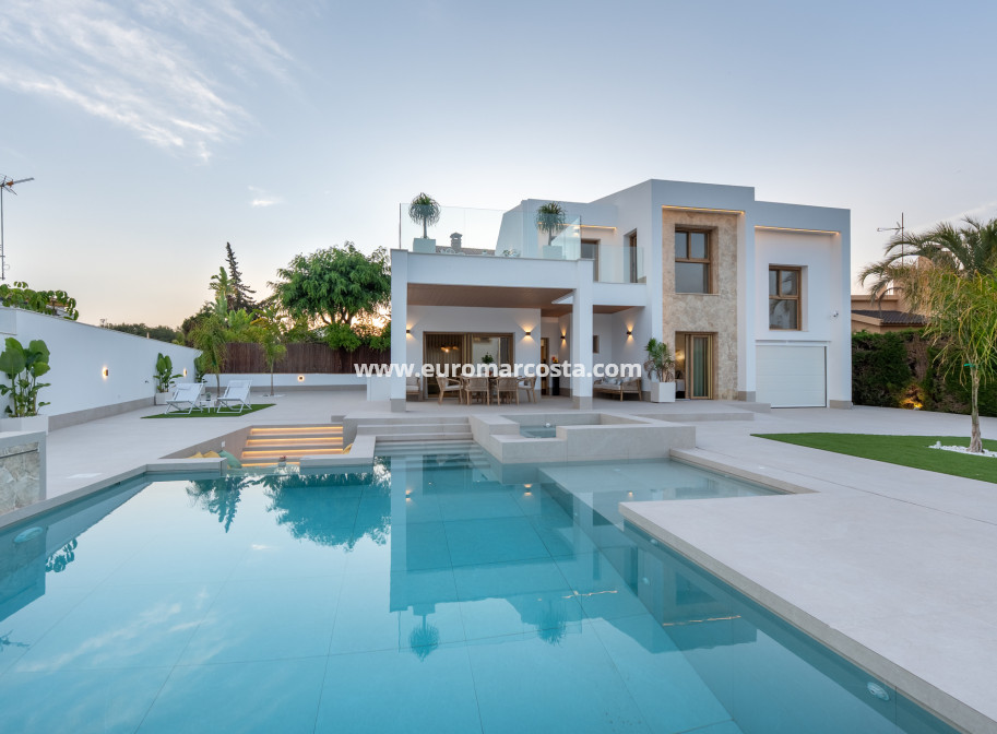 Nueva construcción  - Villa - Orihuela Costa