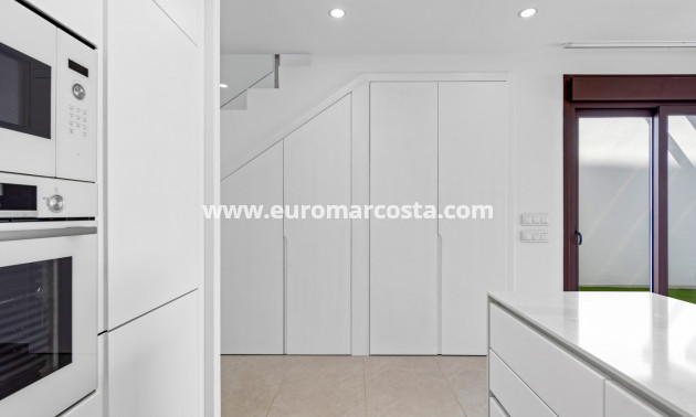 Nueva construcción  - detached - Pilar de la Horadada