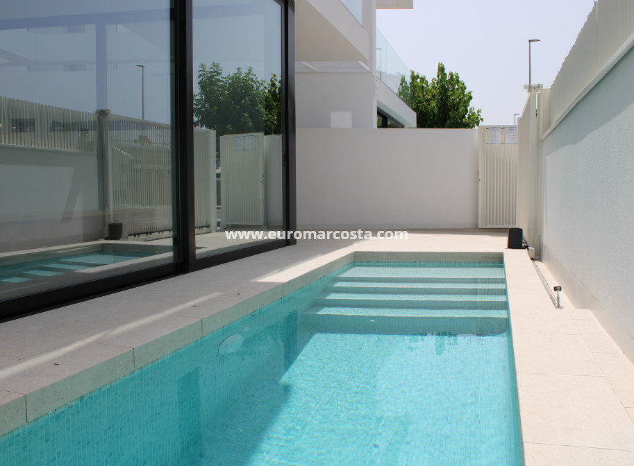 Neubauten - detached - Torre de la Horadada