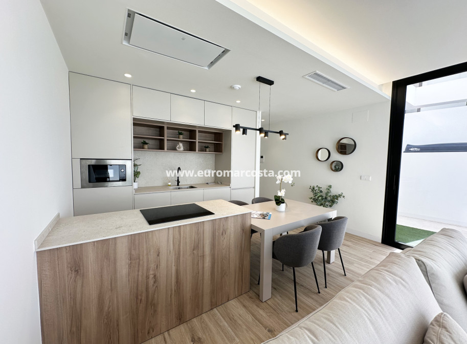 Neubauten - detached - Torre de la Horadada