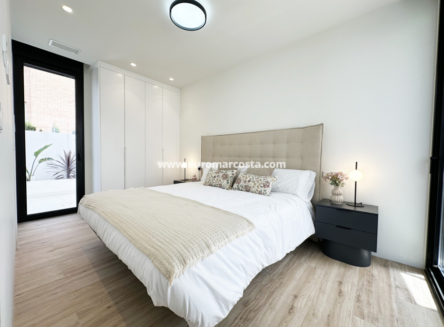 Neubauten - detached - Torre de la Horadada