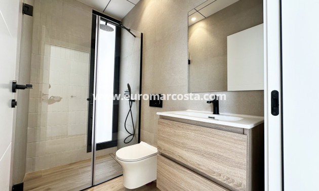 Neubauten - detached - Torre de la Horadada