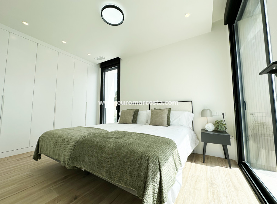 Neubauten - detached - Torre de la Horadada