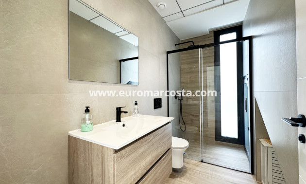 Neubauten - detached - Torre de la Horadada