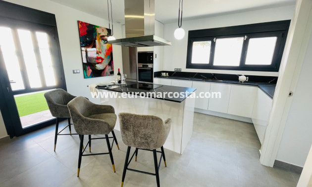 Neubauten - detached - Torrevieja - TORREVIEJA