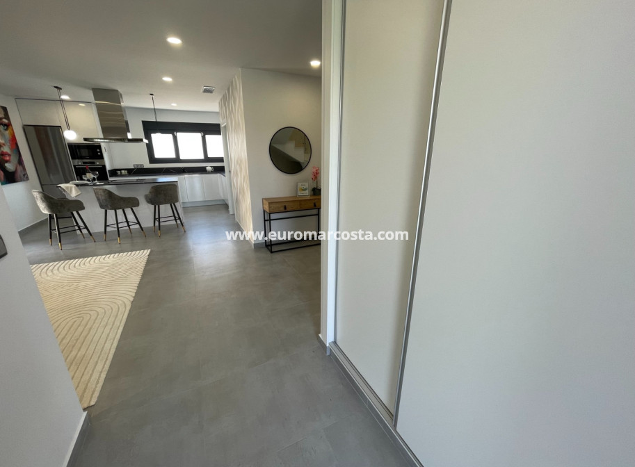 Neubauten - detached - Torrevieja - TORREVIEJA