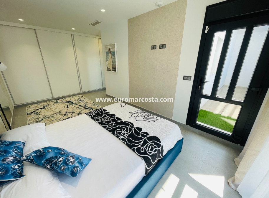 Neubauten - detached - Torrevieja - TORREVIEJA