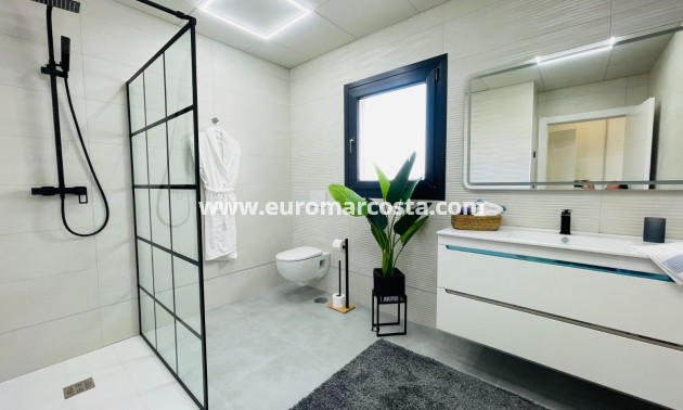 Neubauten - detached - Torrevieja - TORREVIEJA