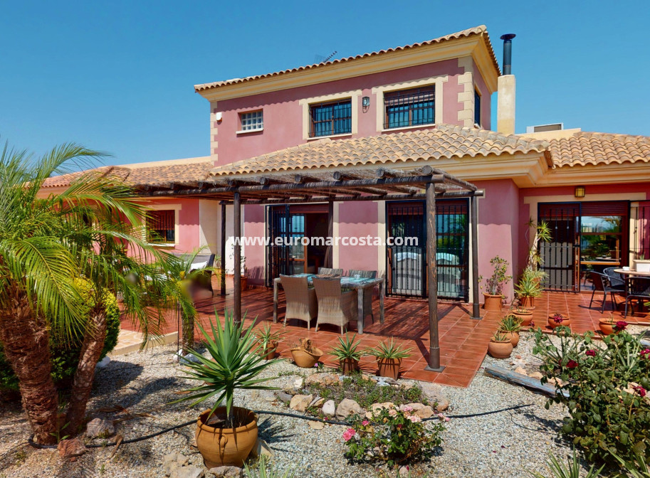 Nueva construcción  - detached - Águilas