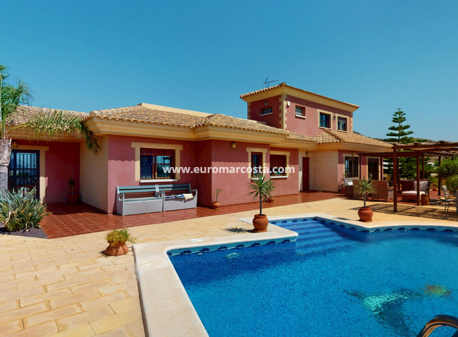 Nueva construcción  - detached - Águilas