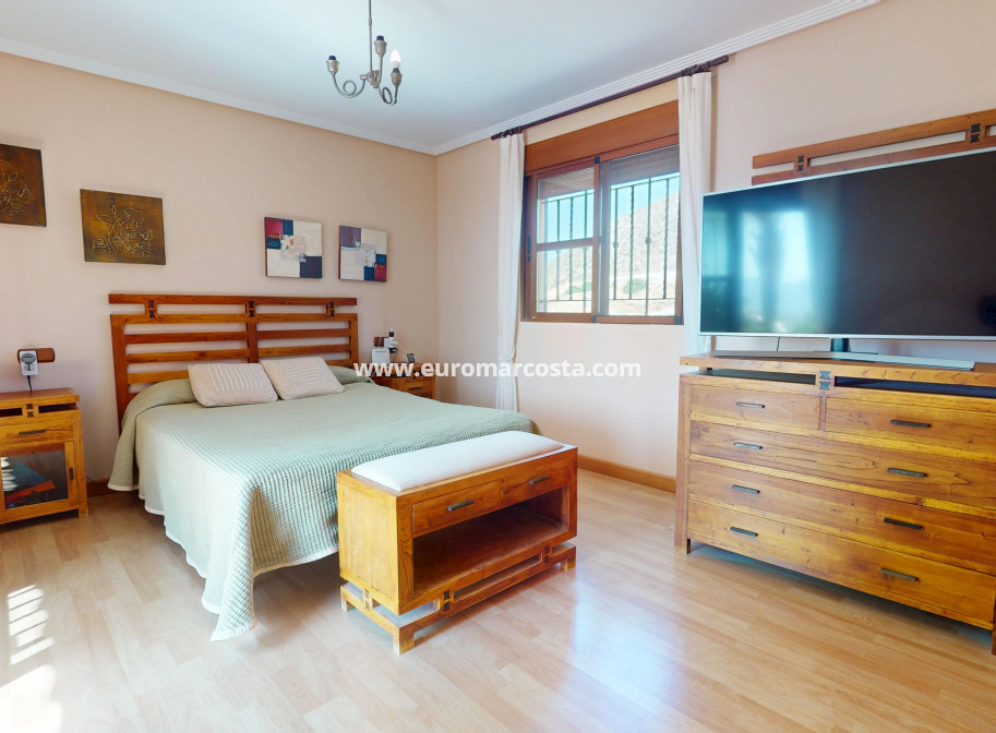 Nueva construcción  - detached - Águilas