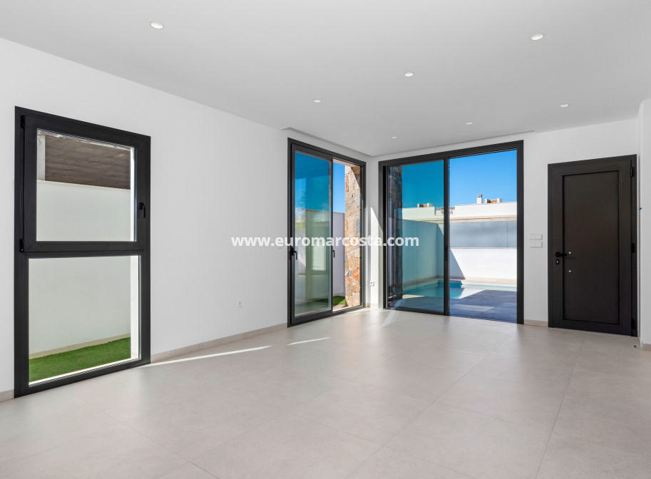 New Build - low-bungalow - Pilar de la Horadada