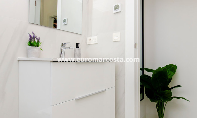 Neubauten - detached - Orihuela Costa