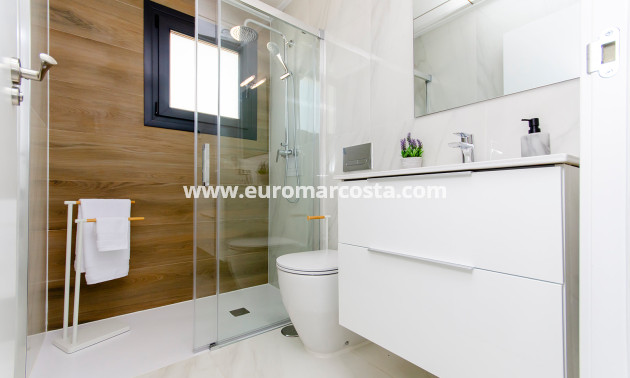 Neubauten - detached - Orihuela Costa