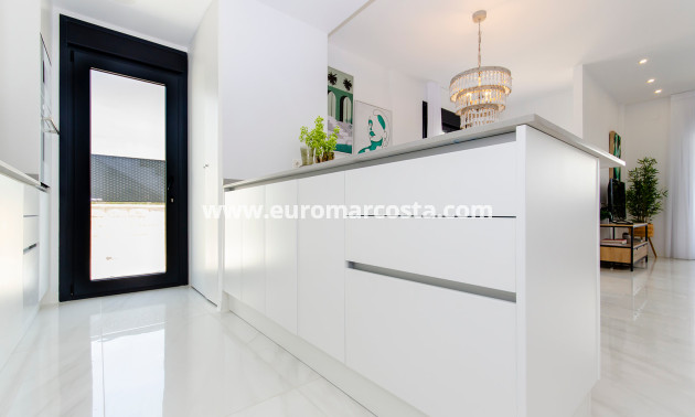 Neubauten - detached - Orihuela Costa