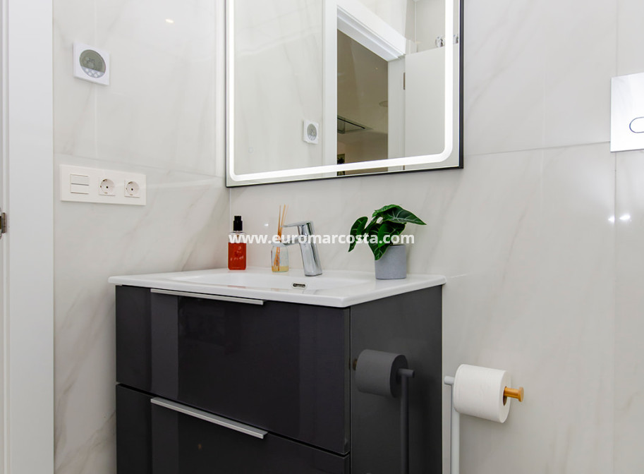 Neubauten - detached - Orihuela Costa