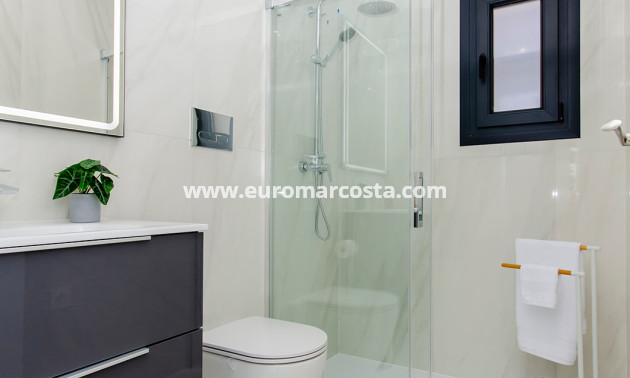 Neubauten - detached - Orihuela Costa