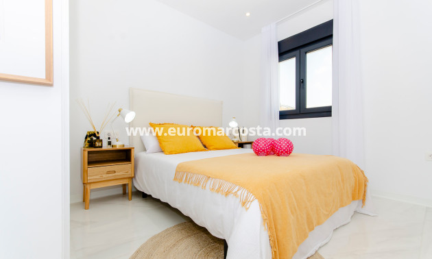 Neubauten - detached - Orihuela Costa