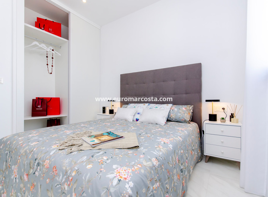 Neubauten - detached - Orihuela Costa