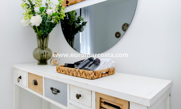 Neubauten - detached - Orihuela Costa