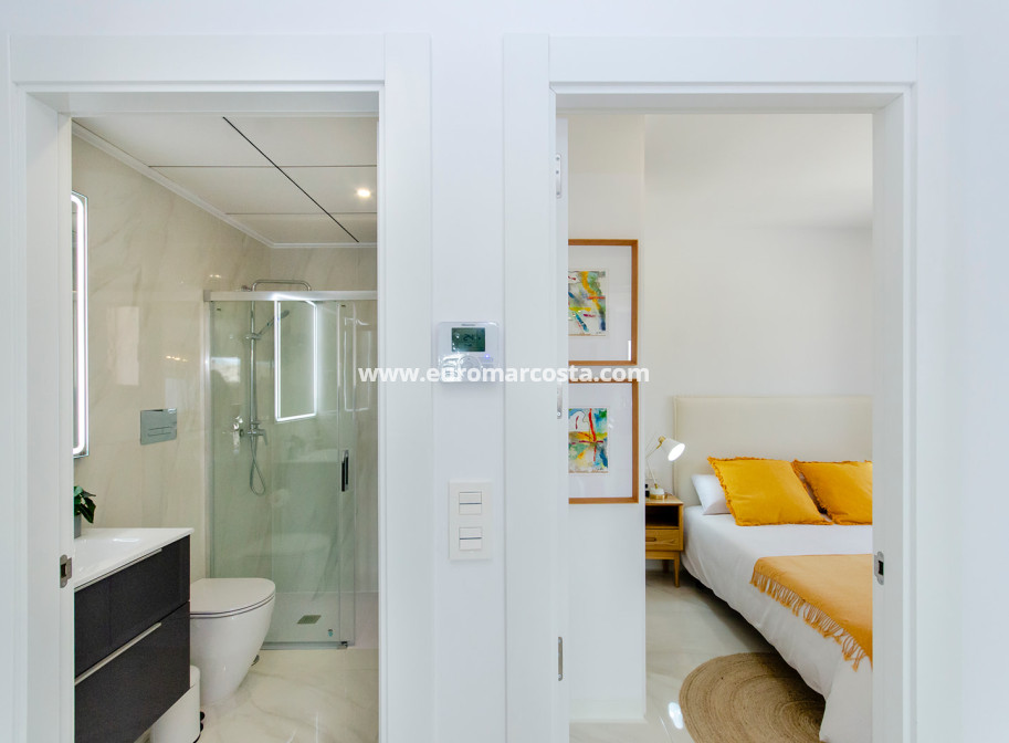 Neubauten - detached - Orihuela Costa