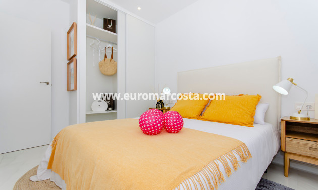 Neubauten - detached - Orihuela Costa