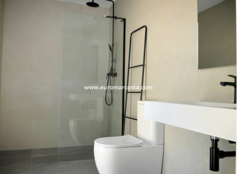 New Build - Quad - Polop