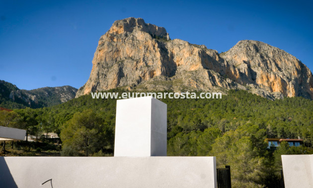 New Build - Quad - Polop